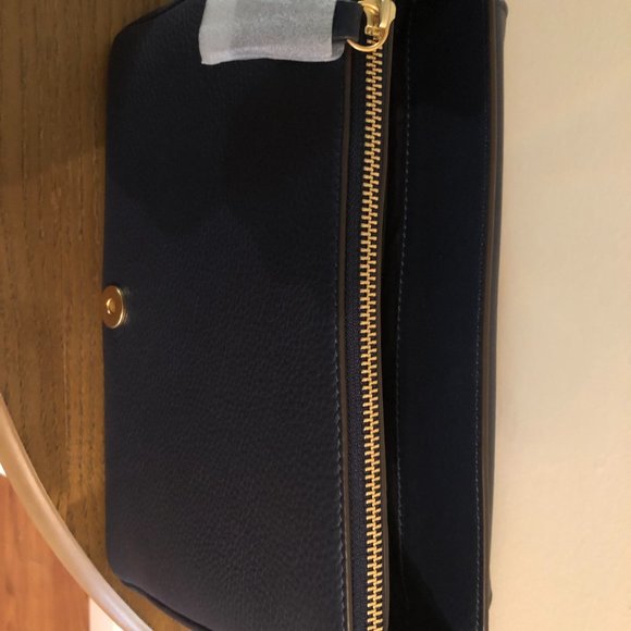 NWT-Tory Burch Leather Bag - Picture 6 of 6